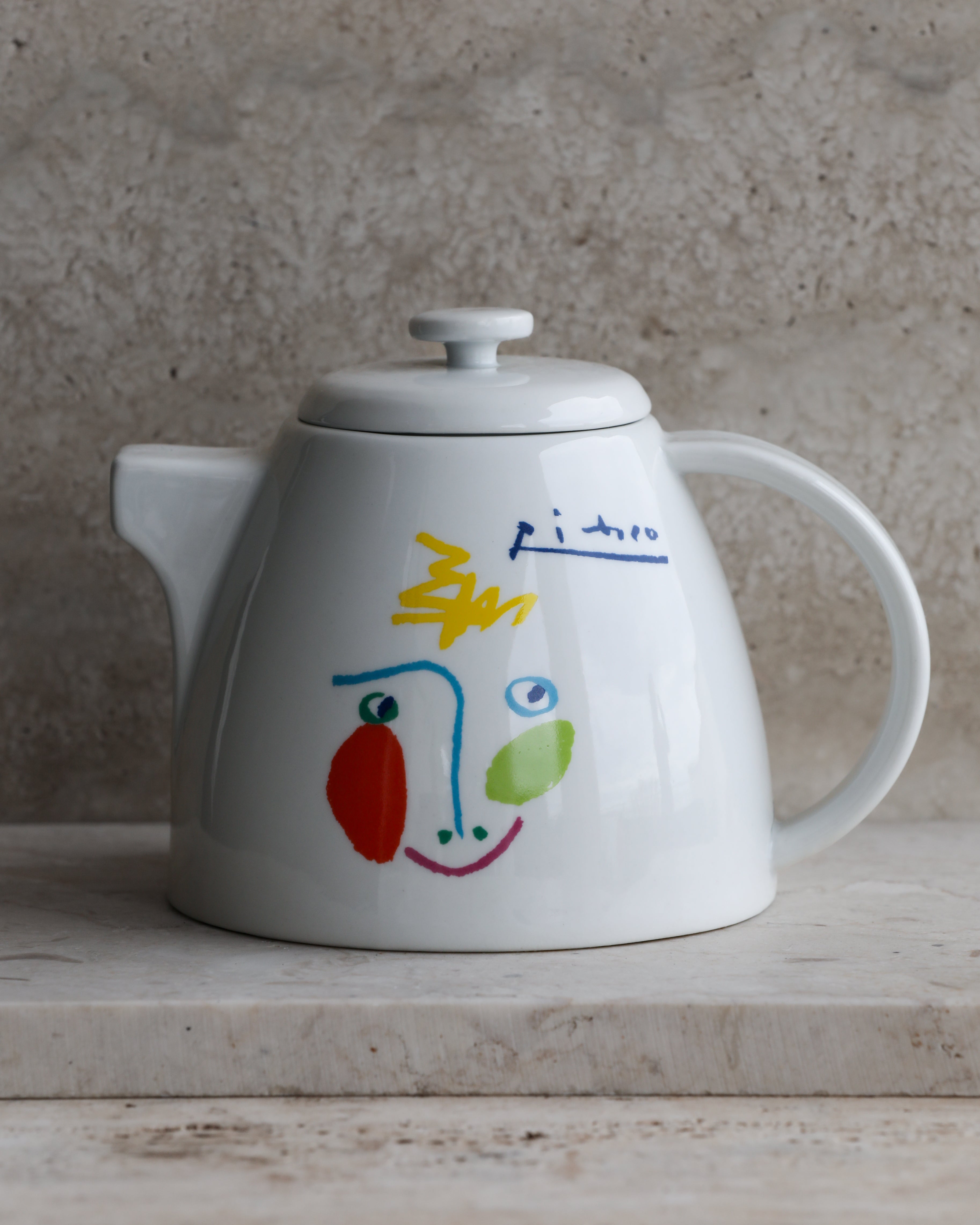 Vintage Tognana Picasso porcelain kettle with La Lavandière Picasso artwork