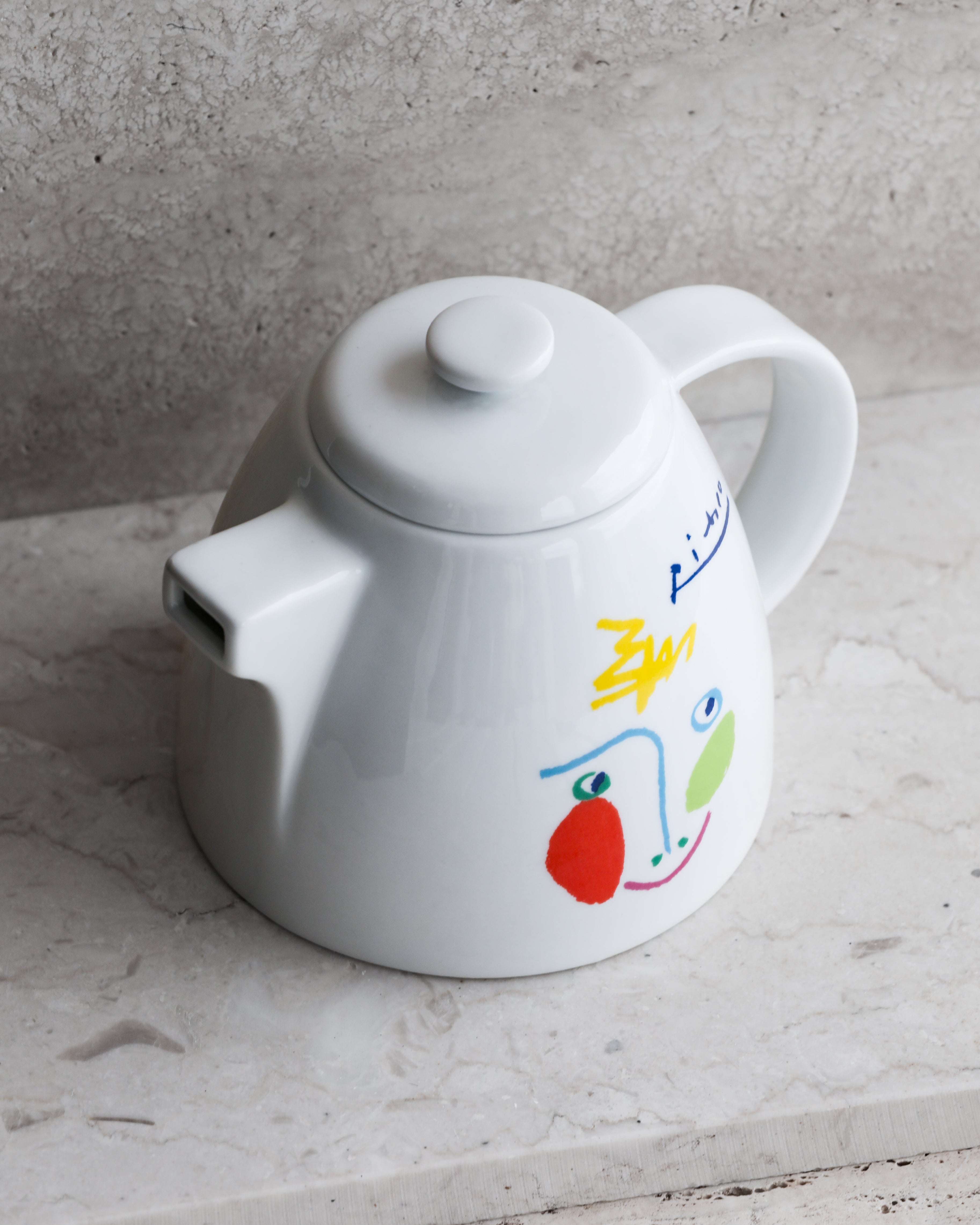 Vintage 1990s Tognana × Pablo Picasso Porcelain Kettle — “La Lavandière, 1961” Licensed Design